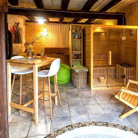 Fara Vintage House Podliparskaゲストハウス エクステリア 写真